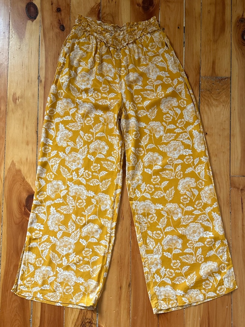 Anthropologie Silky Floral Pants - XS Tall